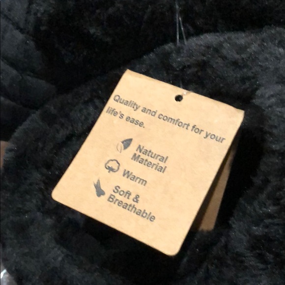 LongBay Home Slippers - Picture 5 of 7